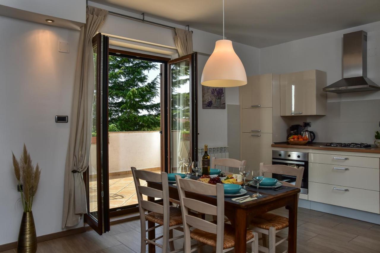 Apartman Grabar Roč Екстериор снимка