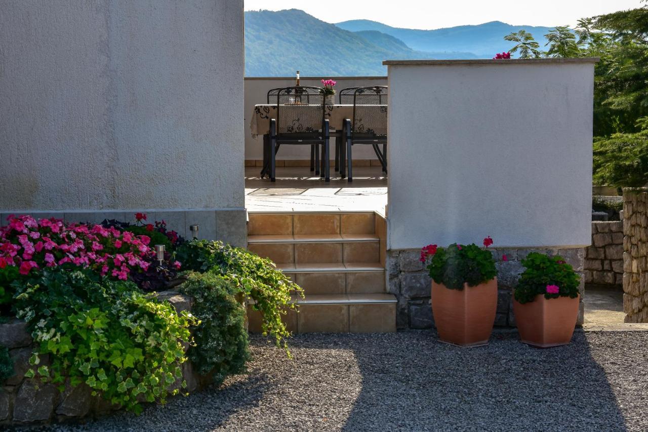 Apartman Grabar Roč Екстериор снимка